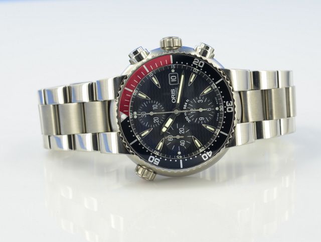 Oris Diver Titan Chronograph