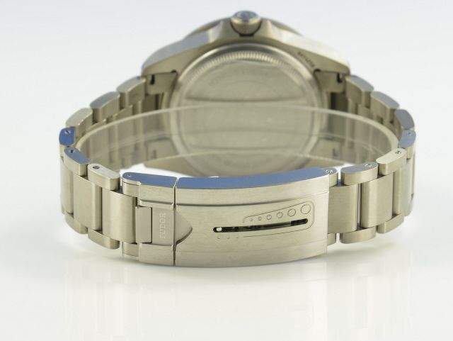 Tudor Pelagos Titan Herrenuhr Ref. 25600T B&P