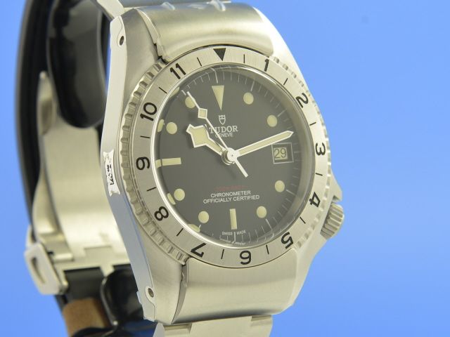 Tudor Black Bay P01