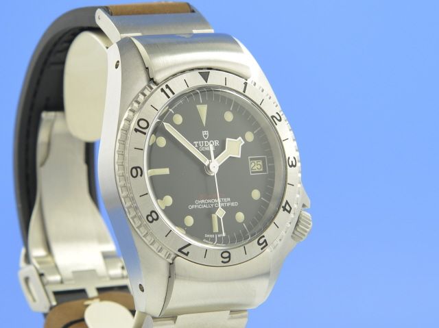 Tudor Black Bay P01