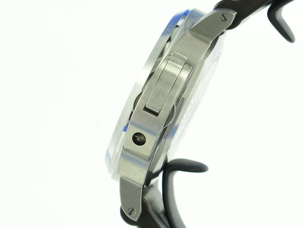 Panerai Luminor 8 Days Power Reserve 44 Titanium PAM00797