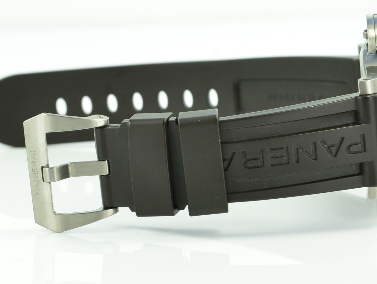 Panerai Luminor 8 Days Power Reserve 44 Titanium PAM00797