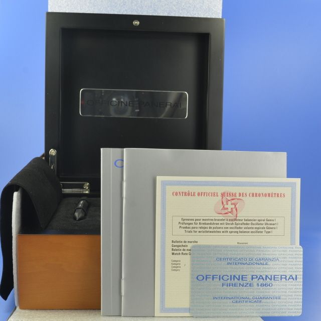 Panerai Luminor Marina Automatik Titan