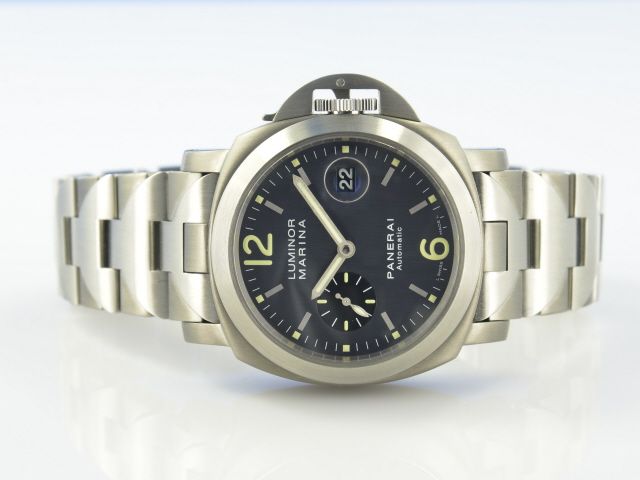 Panerai Luminor Marina Automatik Titan