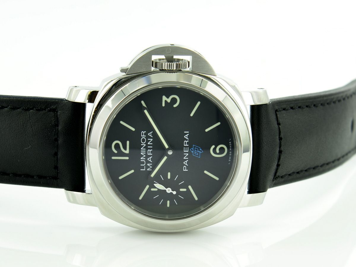 Panerai Luminor Marina Logo PAM00777