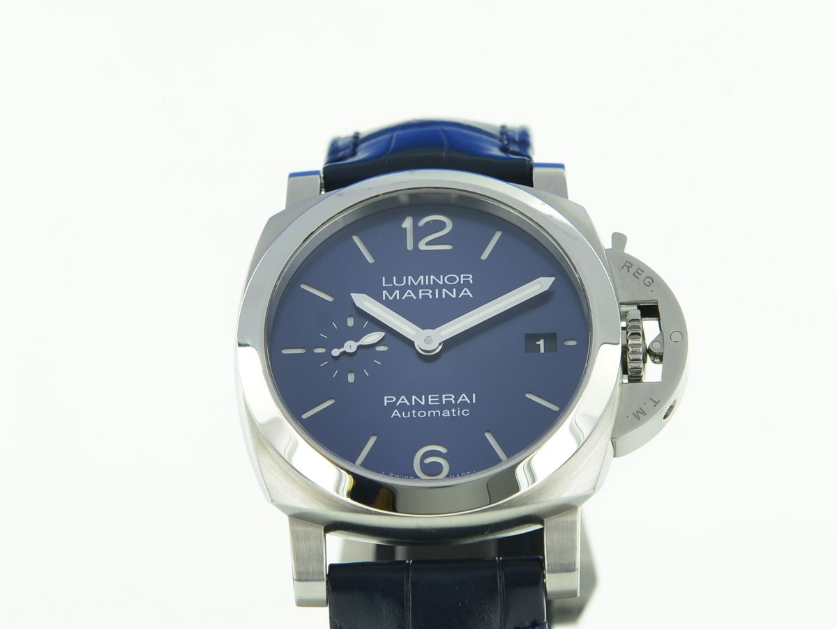Panerai Luminor Quaranta PAM01370 - 40mm