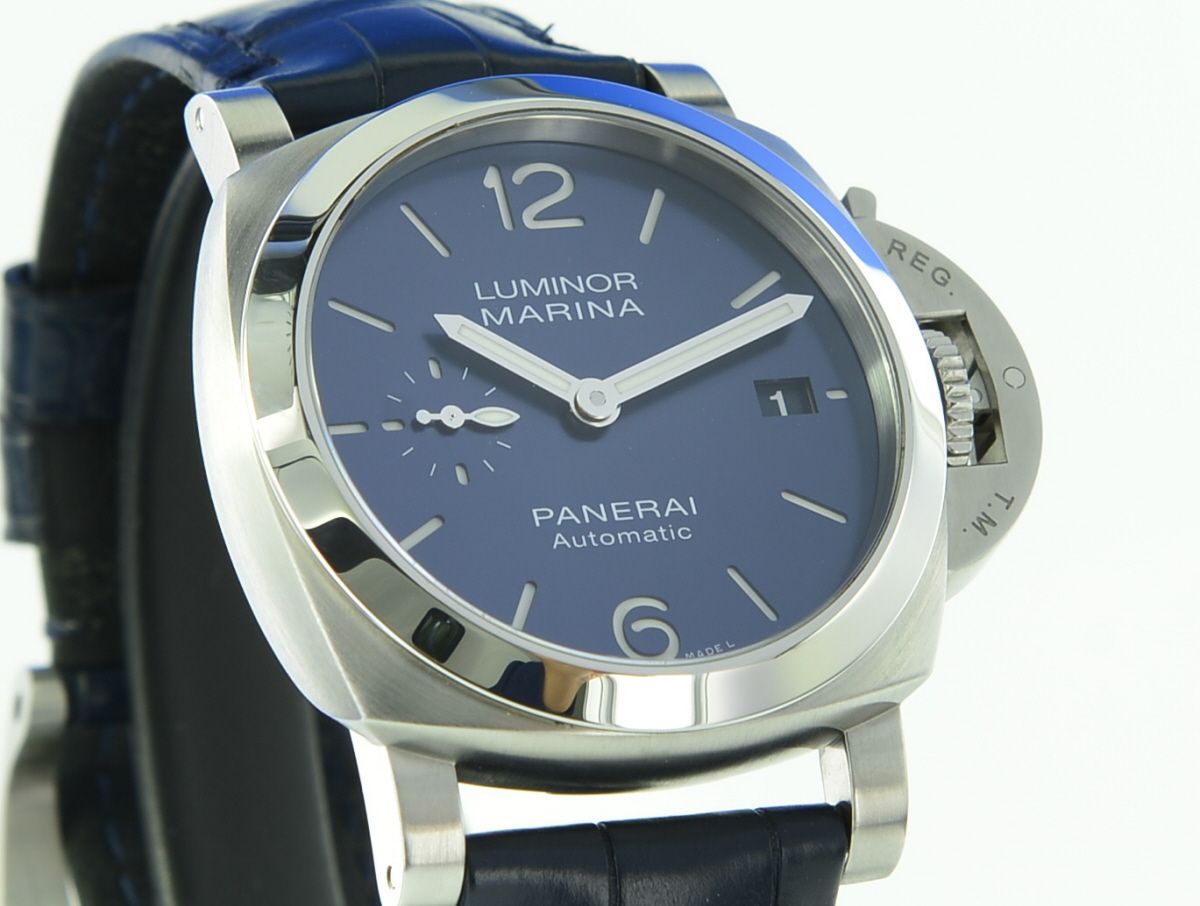 Panerai Luminor Quaranta PAM01370 - 40mm