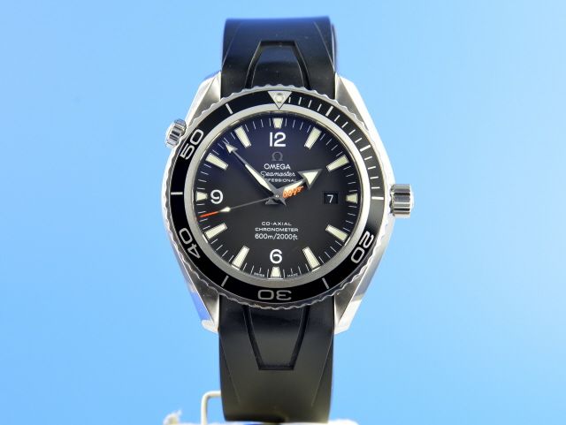 Omega Seamaster Planet Ocean 600m 007 Casino Royale