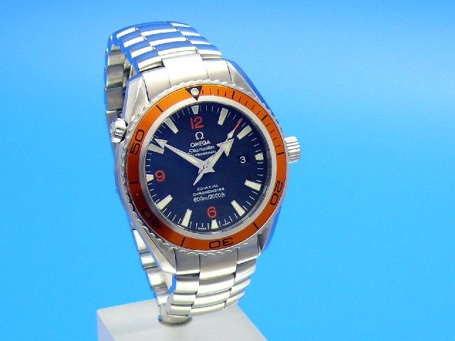 Omega Seamaster Planet Ocean Bigzise