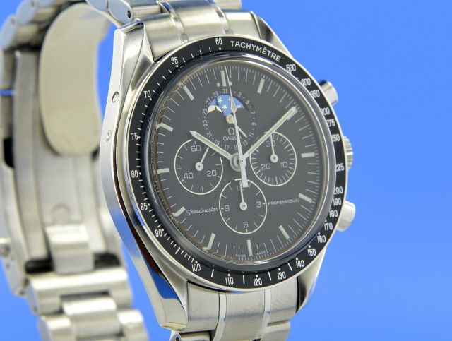Omega Speedmaster Moonwatch Professional Chronograph