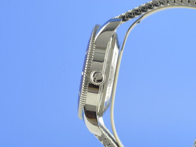 Breitling Superocean Heritage II B20