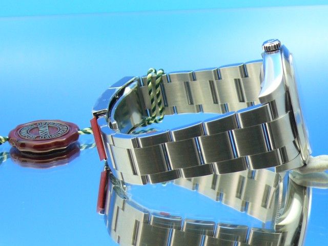 ROLEX Explorer/Verklebt aus M�rz 2011