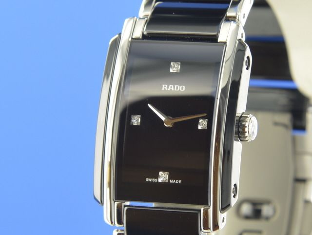 Rado Integral Diamonds