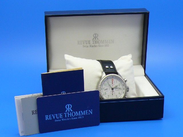 Revue Thommen Fliegeruhr Automatik