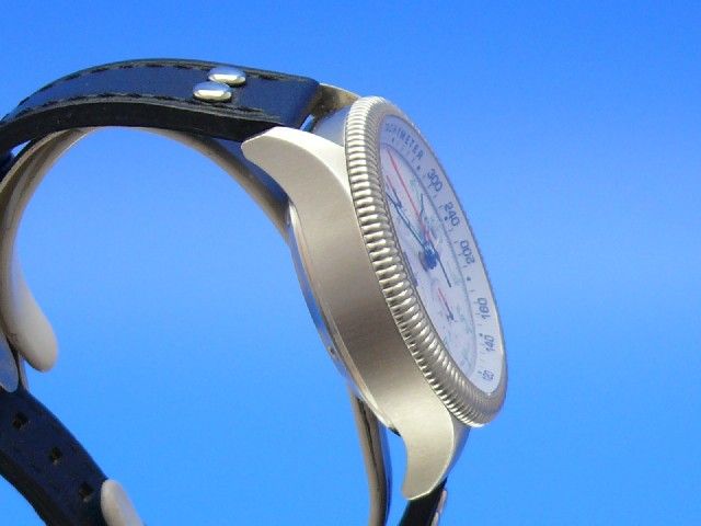 Revue Thommen Fliegeruhr Automatik