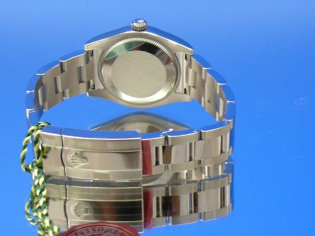 Rolex Datejust Medium aus 2014 verklebt