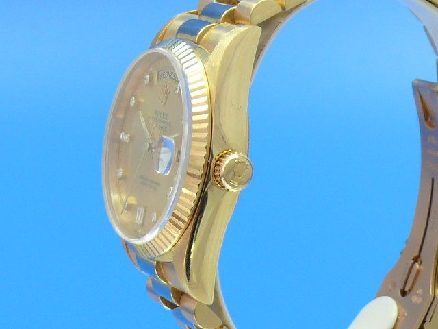 Rolex Oyster Perpetual Day-Date 18K/750 Gold