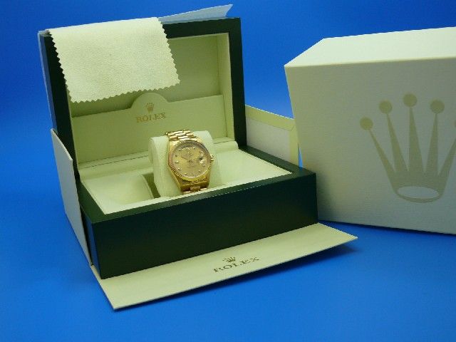 Rolex Oyster Perpetual Day-Date 18K/750 Gold