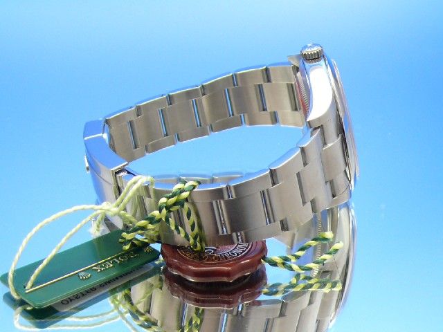 Rolex Explorer 214270 39 mm UVP.5250�
