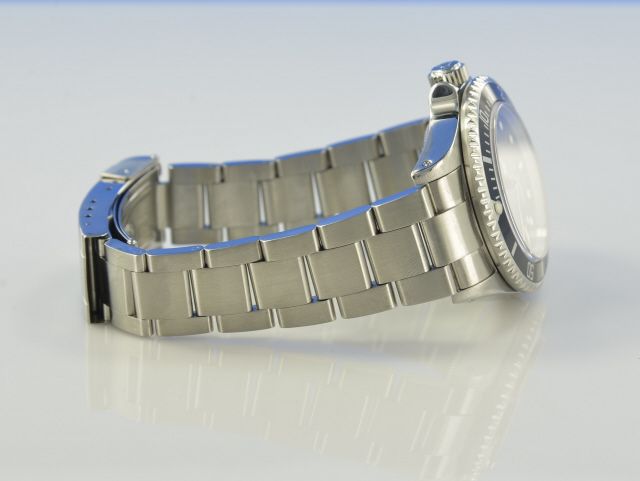 Rolex Sea-Dweller 16600