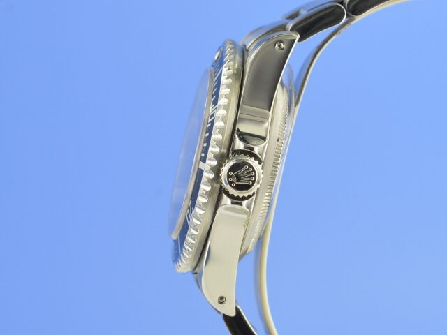 Rolex Sea-Dweller 16600