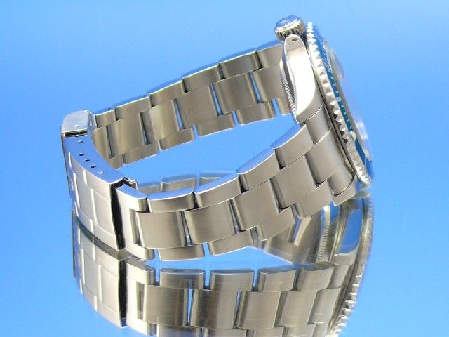 Rolex Submariner 16610LV