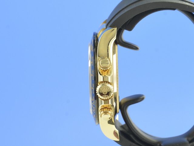 Rolex Cosmograph Daytona 40 Yellow Gold Rubber Strap Black & Champagne Dial 116518LN