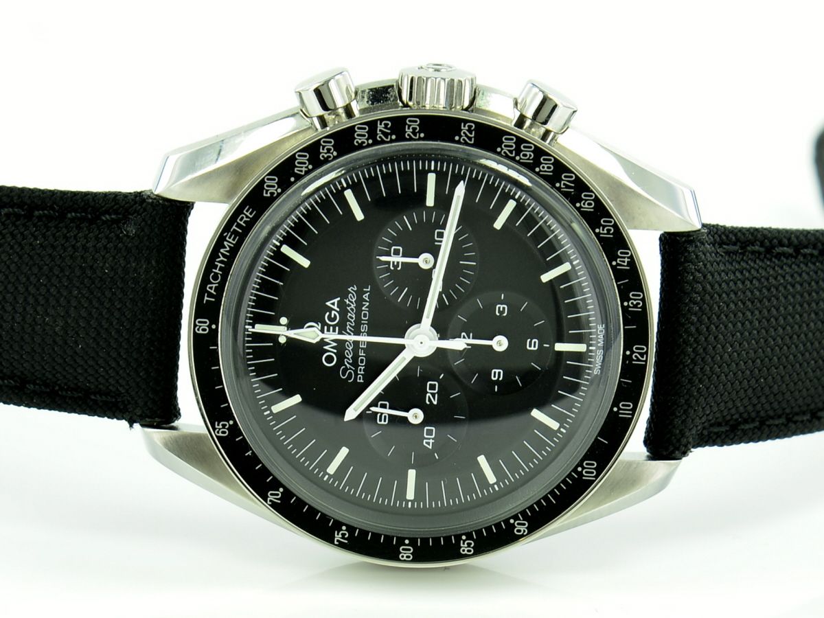 Omega Speedmaster Moonwatch 31032425001002