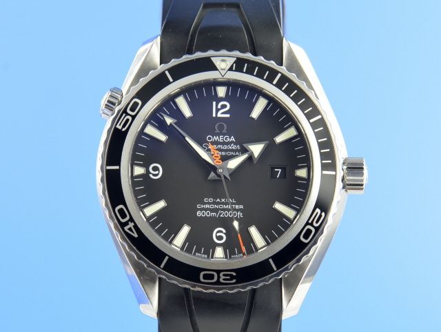 Omega Seamaster Planet Ocean 600m 007 Casino Royale