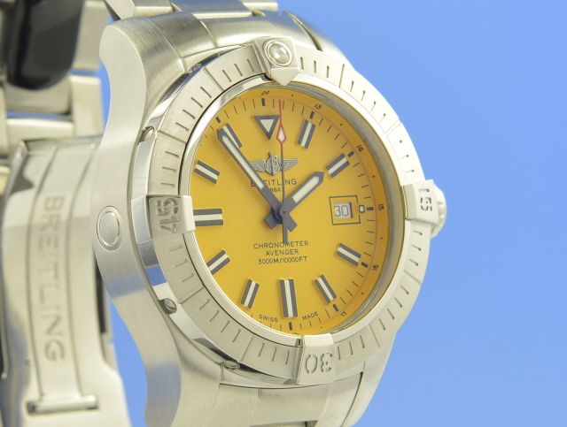 Breitling Avenger II Seawolf