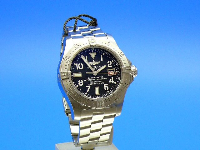 Breitling Avenger Seawolf Chronometer