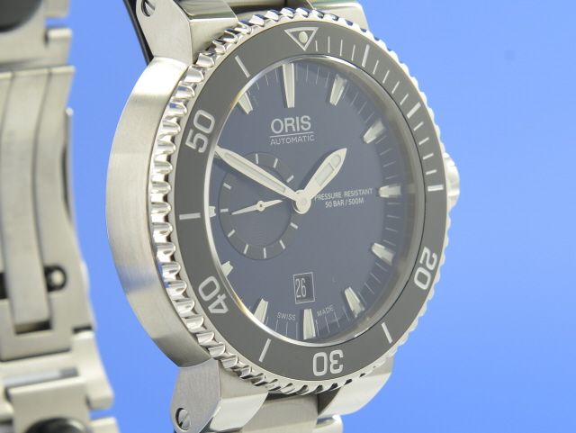 Oris Aquis Small Second Date