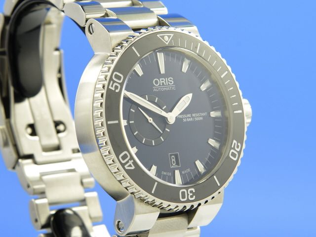Oris Aquis Small Second Date