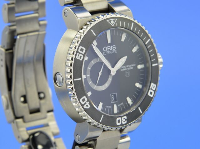 Oris Aquis Small Second Date