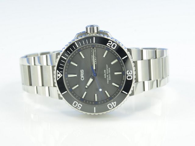 Oris Aquis Hammerhead Limited Edition