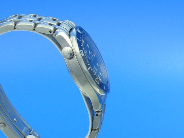 Omega Seamaster Mid-Size Medium