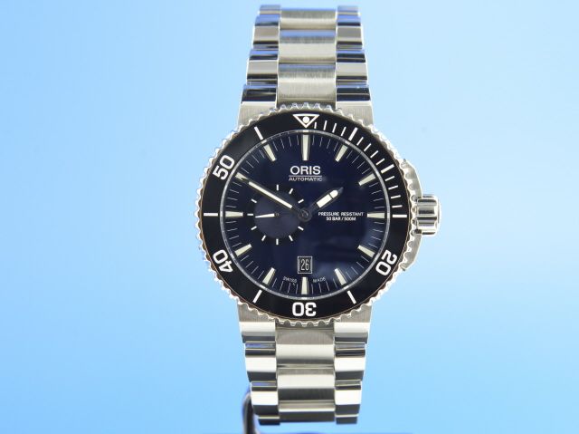 Oris Aquis Small Second Date