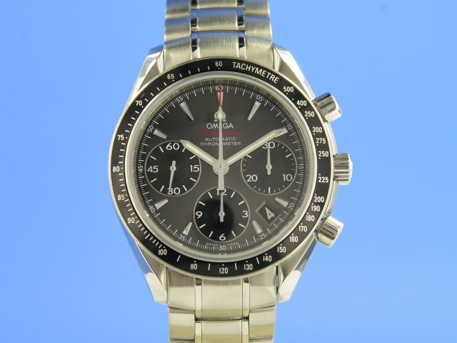 Omega Speedmaster Date 40 mm Chronometer