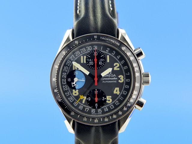 Omega Speedmaster Day-Date Fly