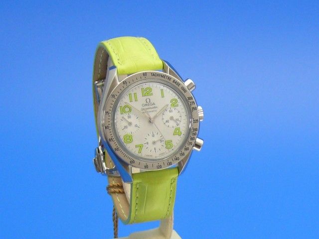 Omega Speedmaster Ladys Automatik Chronograph aus 04/2010