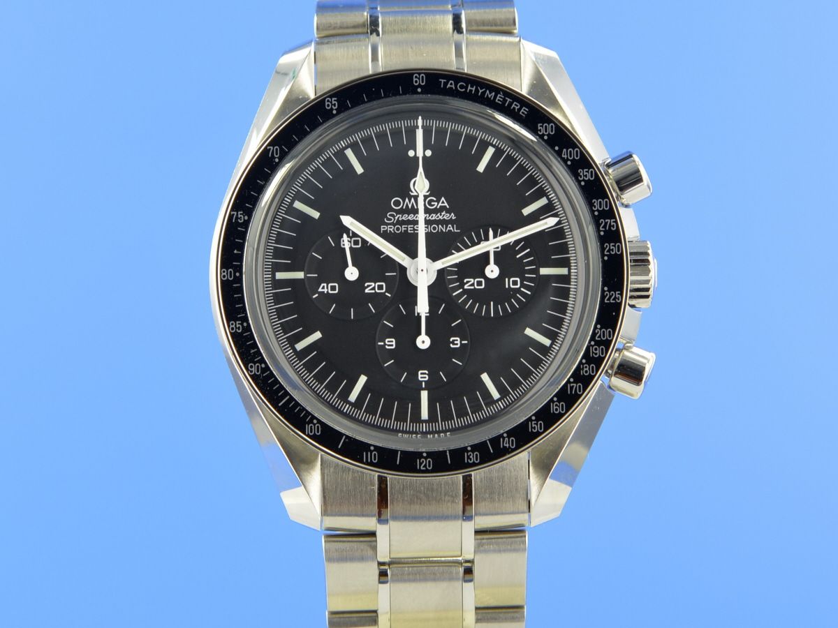 Omega Speedmaster Moonwatch