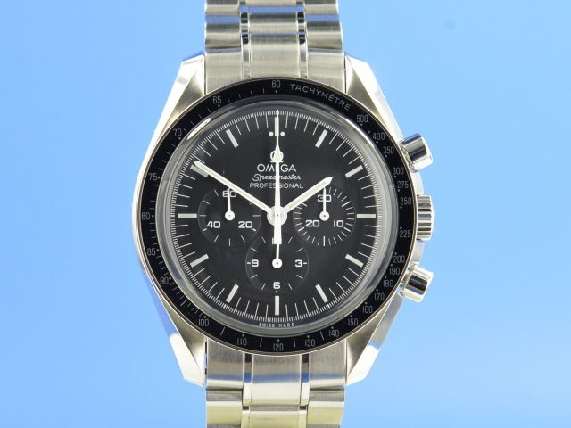 Omega Speedmaster Moonwatch