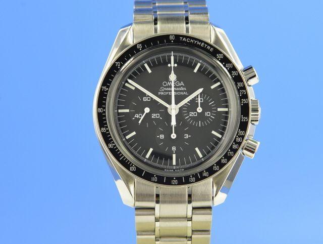 Omega Speedmaster Moonwatch