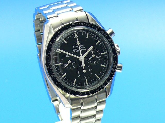Omega Speedmaster Moonwatch