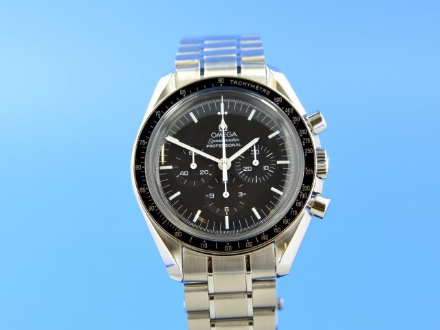 Omega Speedmaster Moonwatch