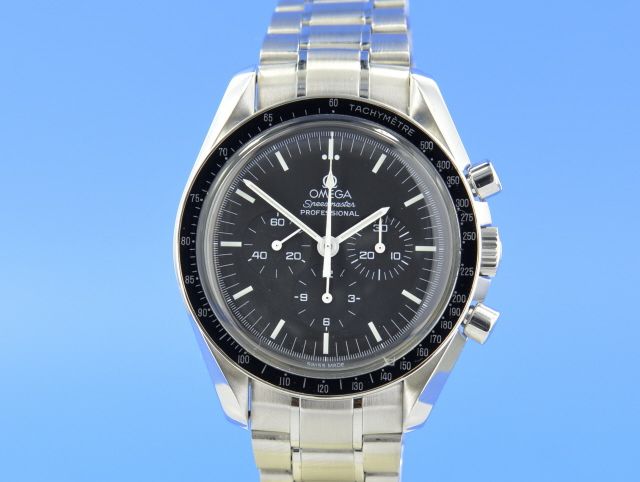 Omega Speedmaster Moonwatch