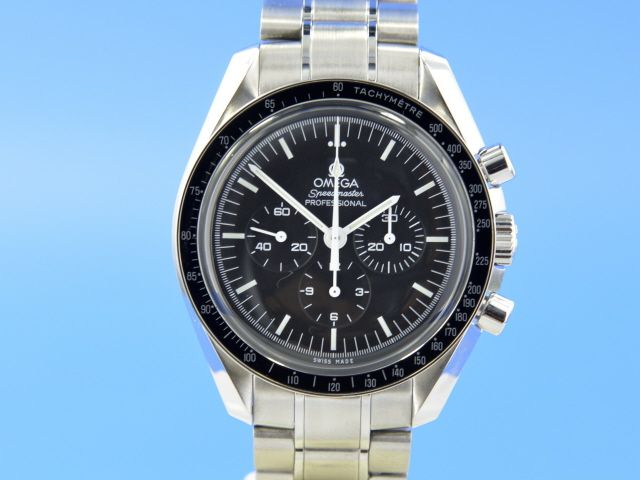Omega Speedmaster Moonwatch