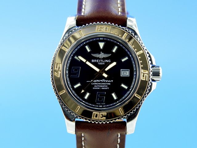 Breitling Superocean 44 mm Stahl/Gold