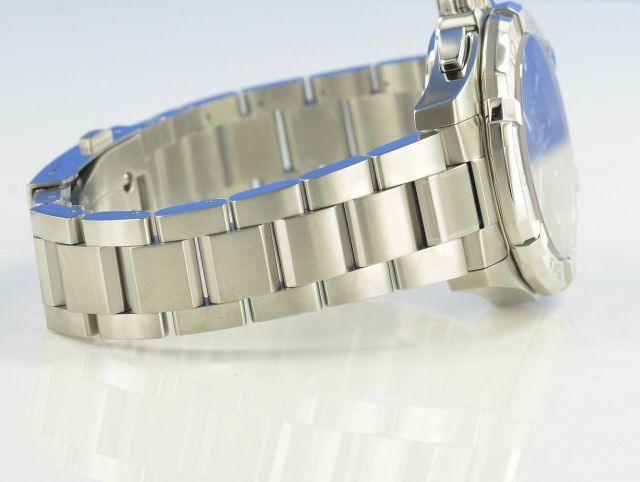 TAG Heuer Aquaracer 300M