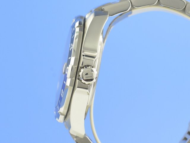 TAG Heuer Aquaracer GMT Calibre 7